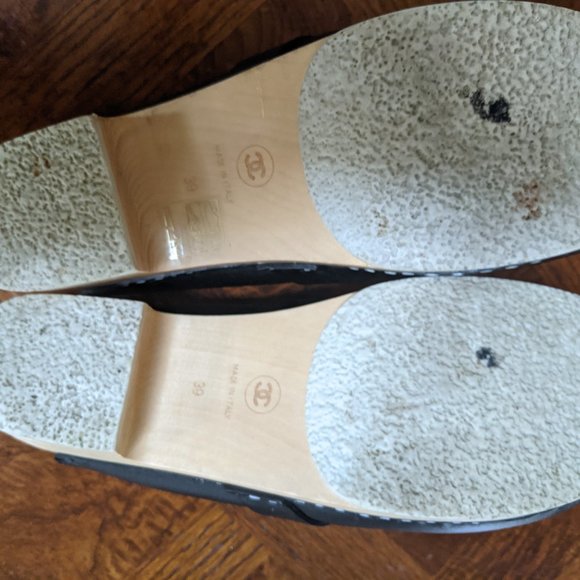 CHANEL BLACK CLOGS - Picture 3 of 6